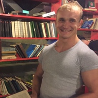 Игорь Никонов