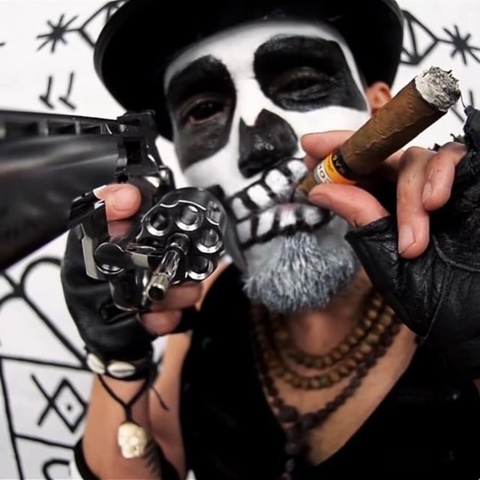 Облизываючужие Яйца